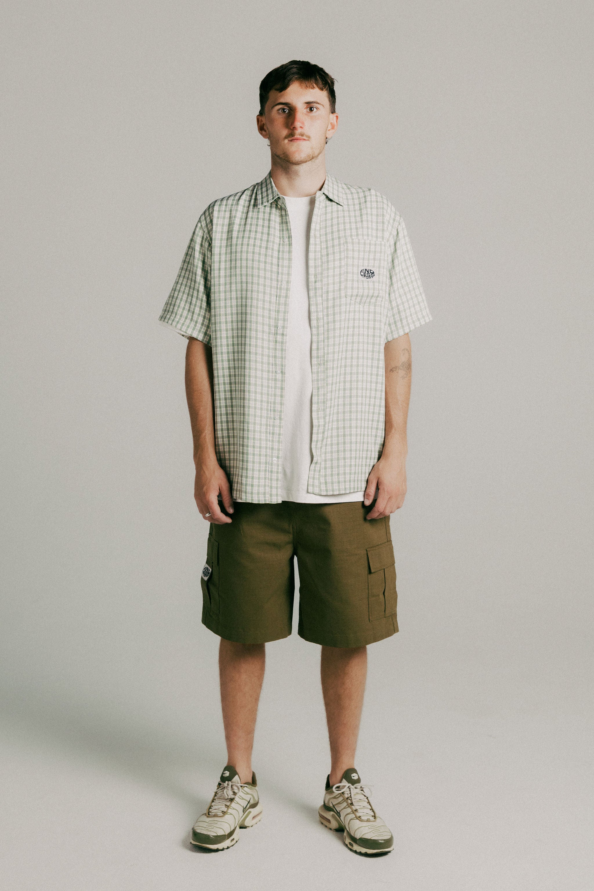 NINO BUTTON UP - OLIVE