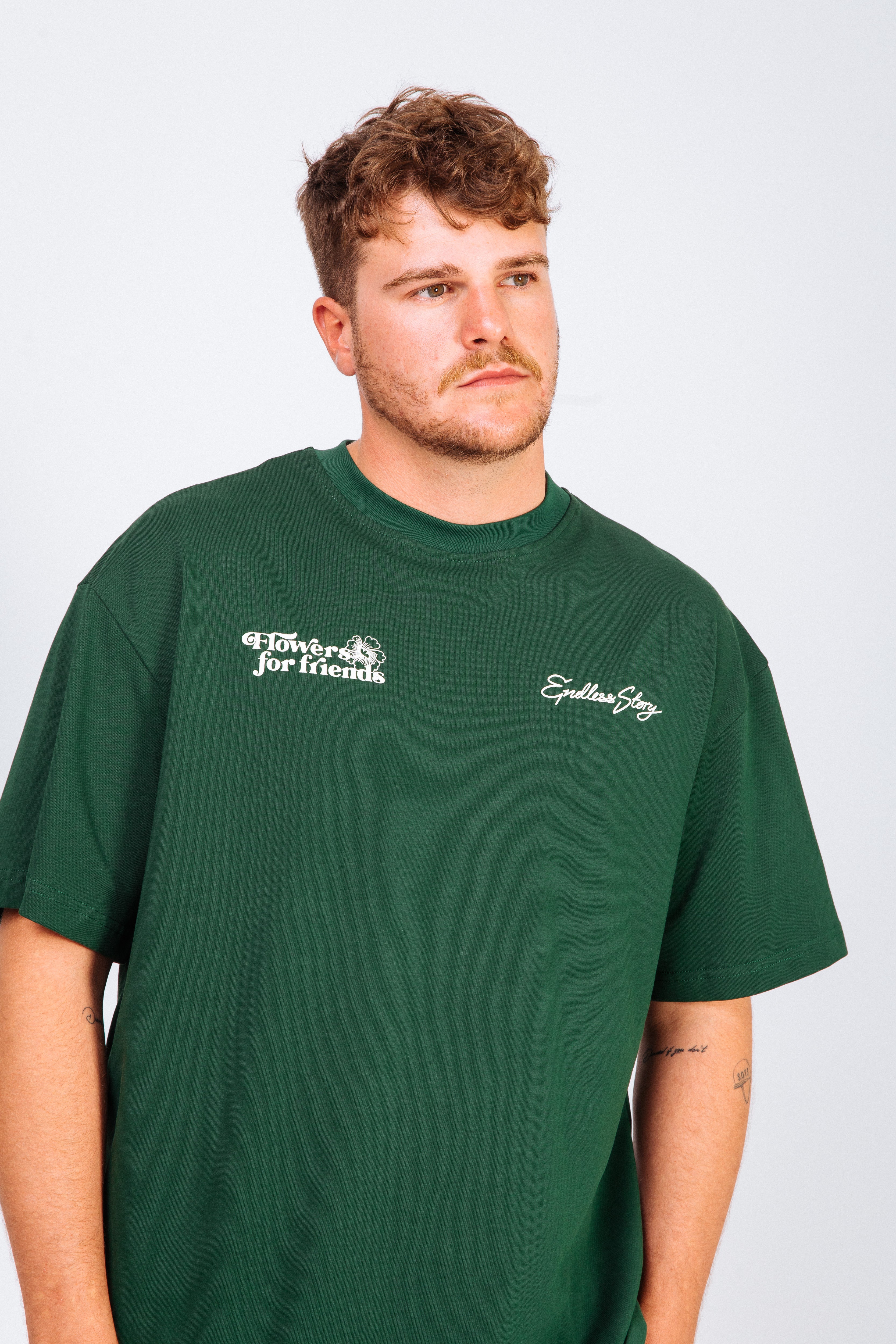 FLOWERS FOR FRIENDS TEE - GARDEN GREEN