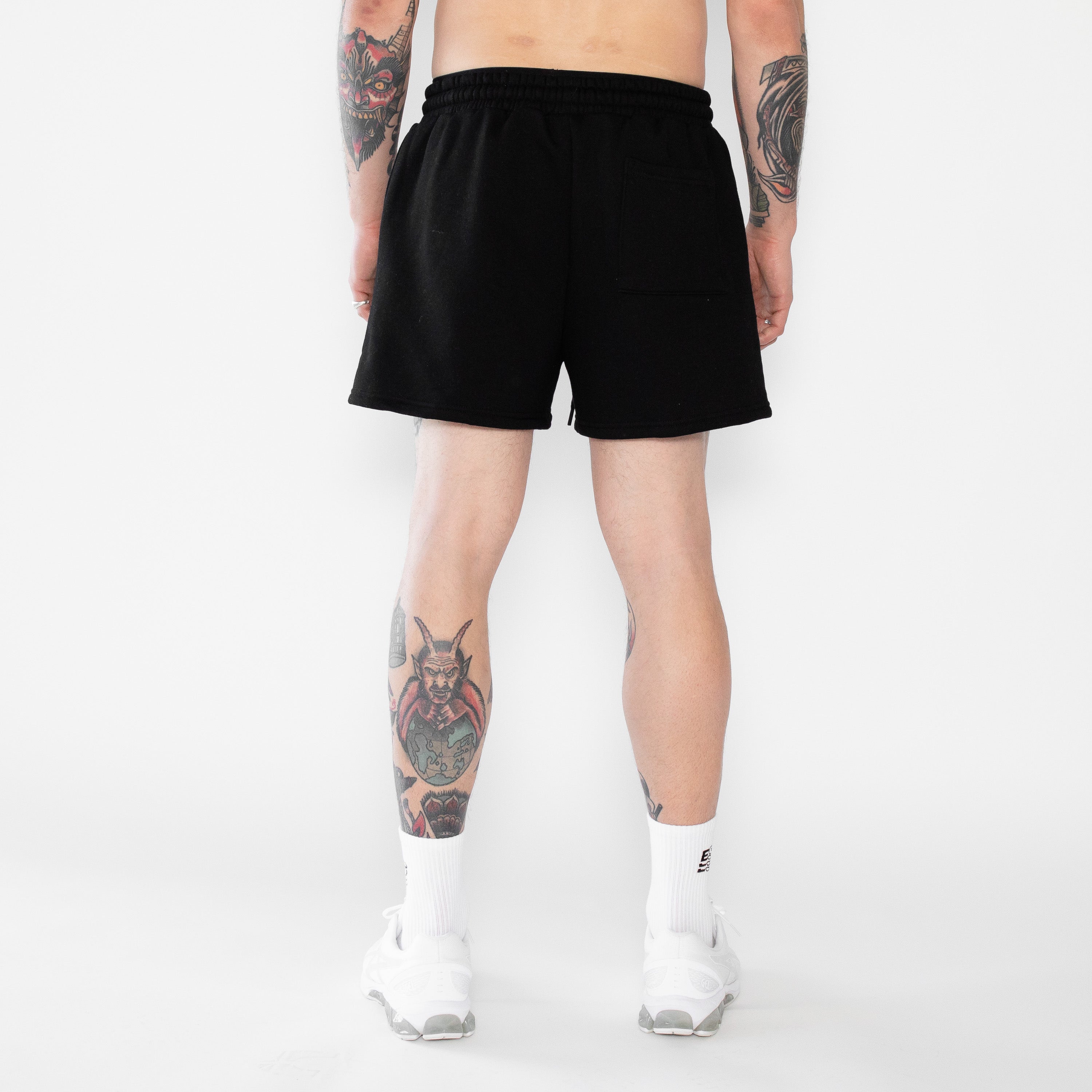 SIGNATURE FLEECE SHORT - BLACK