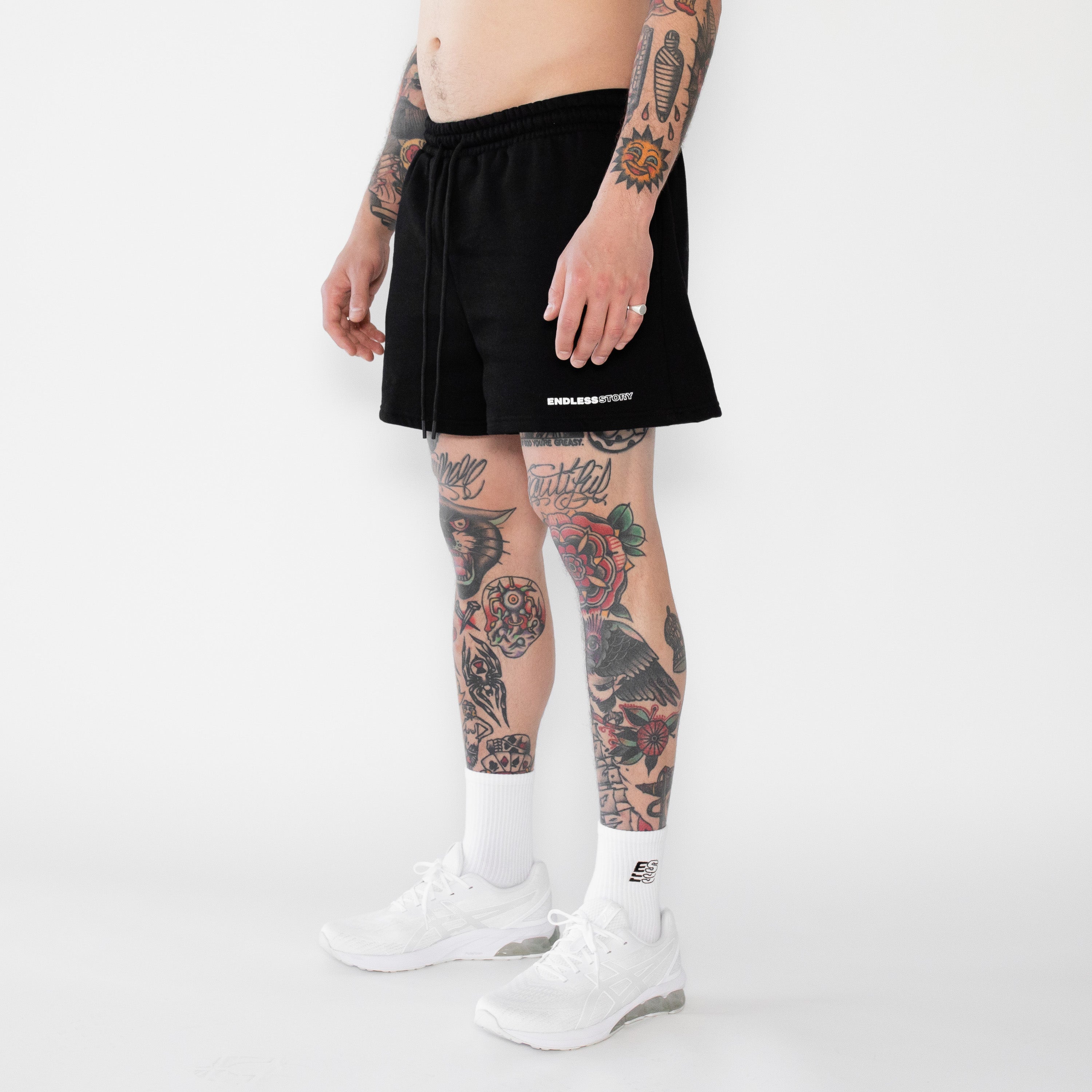 SIGNATURE FLEECE SHORT - BLACK