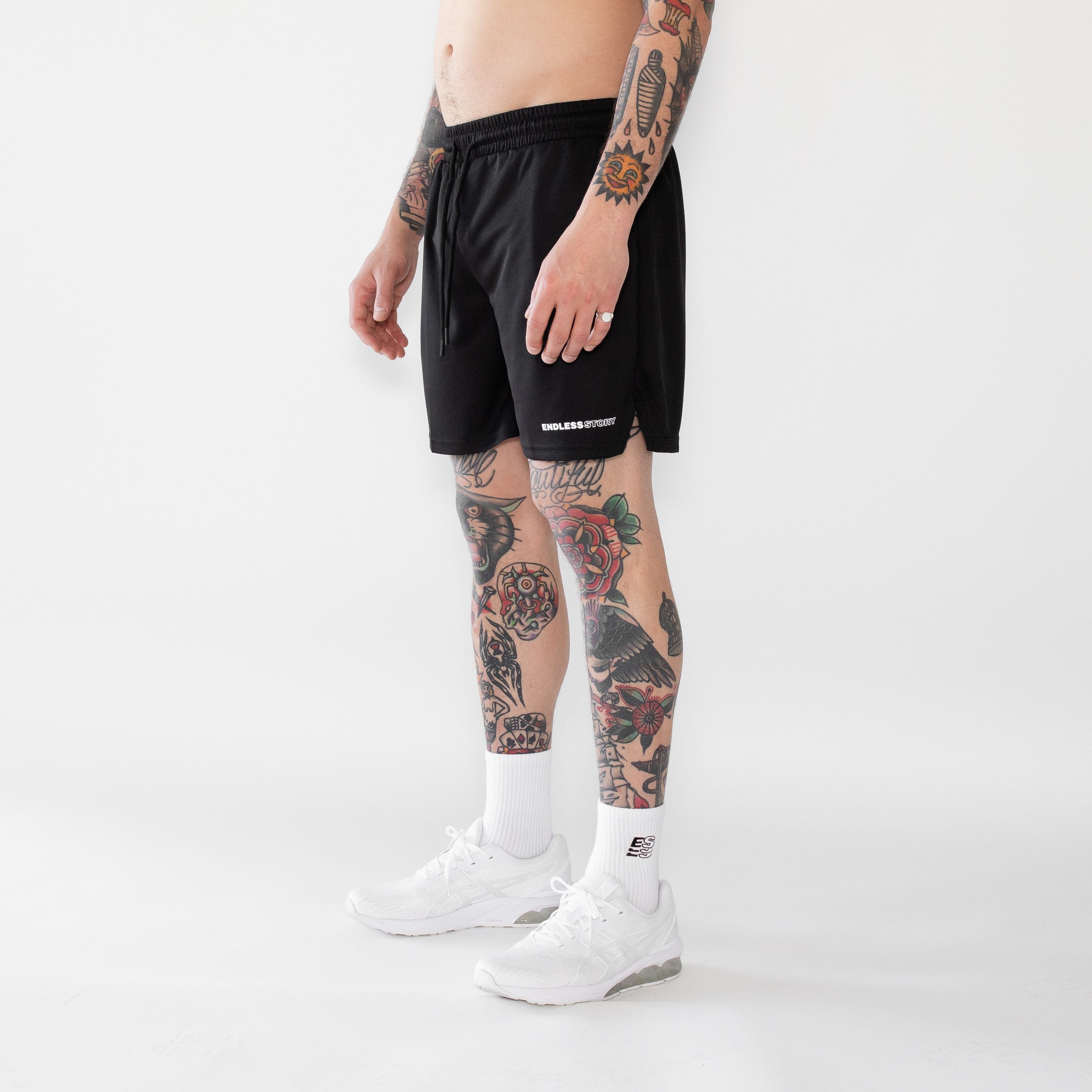 Signature Mesh Shorts (Black)