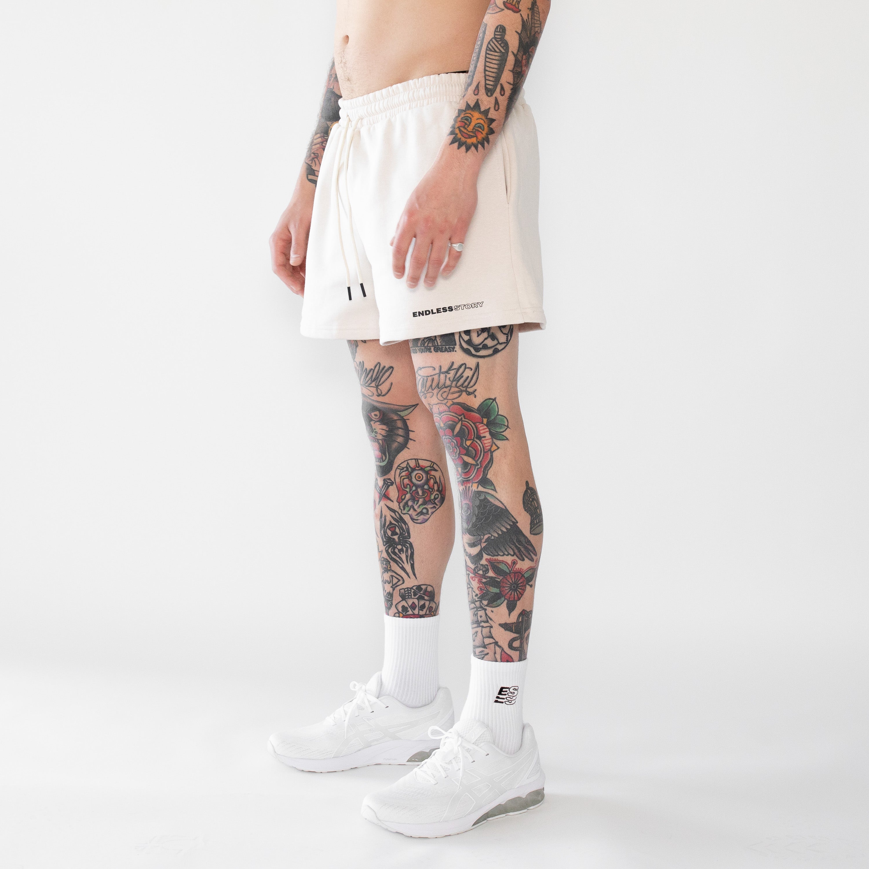 SIGNATURE FLEECE SHORT - BONE