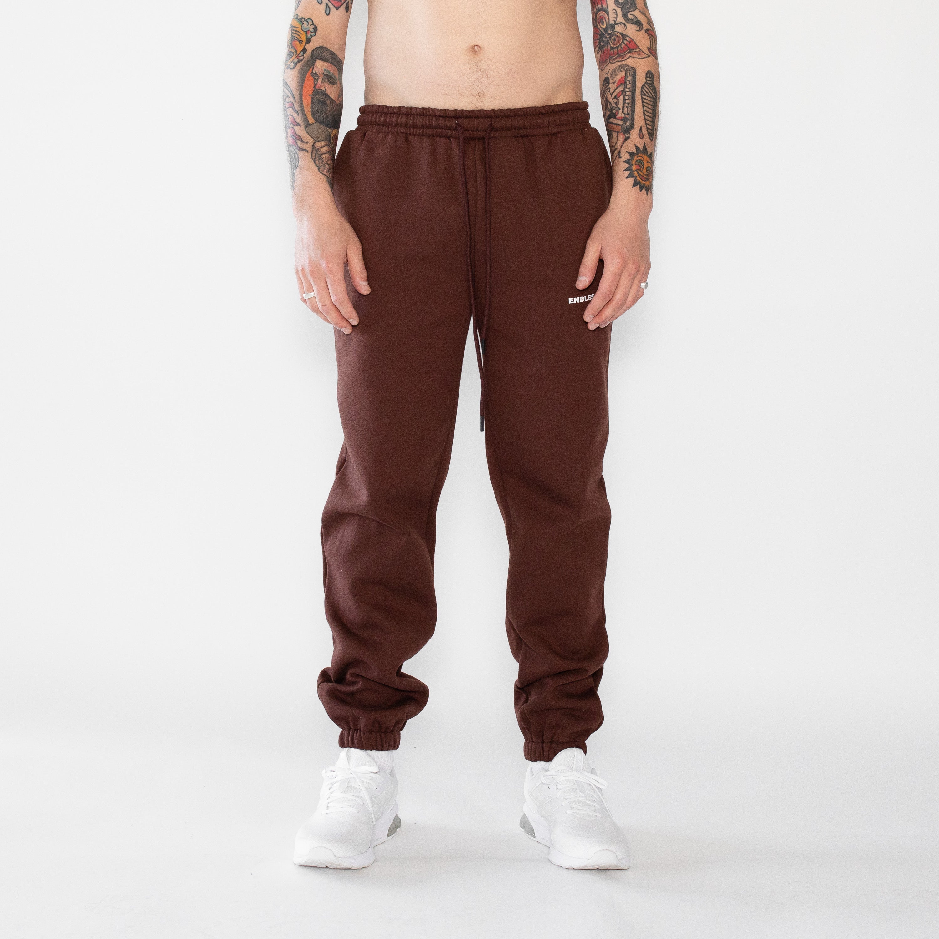 SIGNATURE FLEECE PANT - BROWN