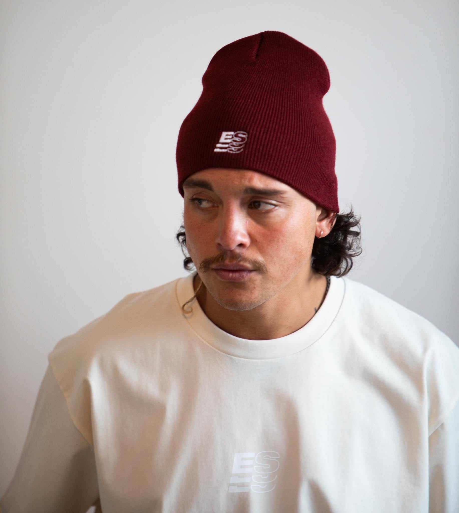 ES BEANIE - BURGUNDY