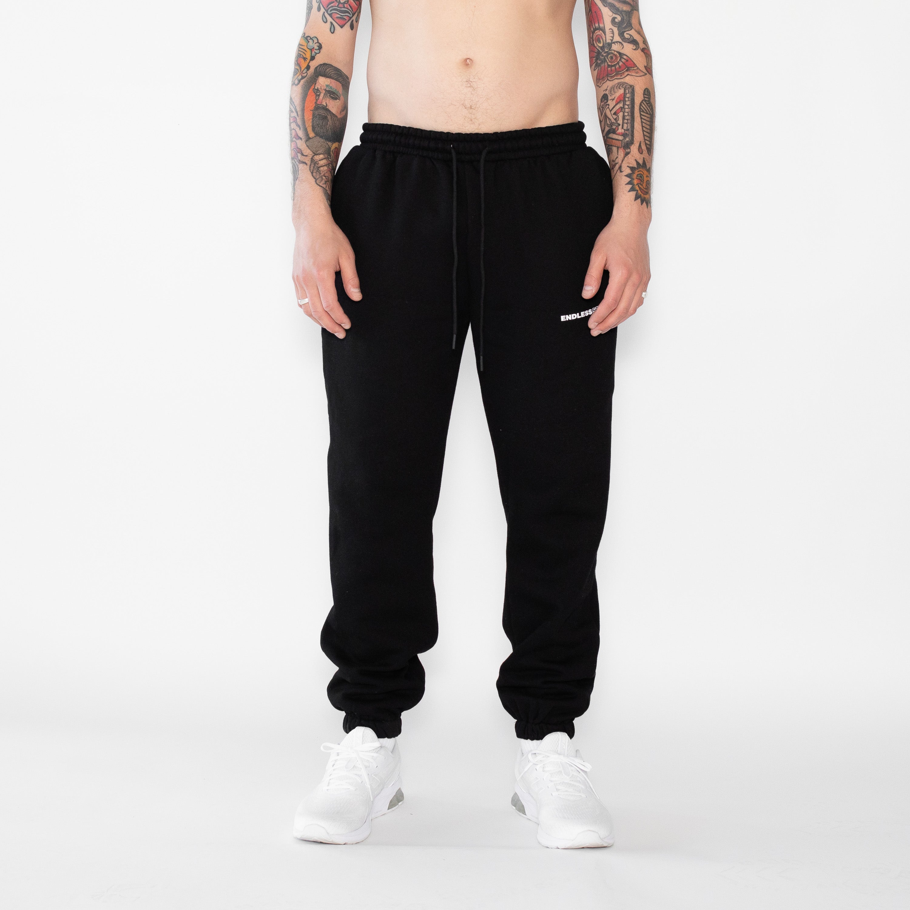 SIGNATURE FLEECE PANT - BLACK