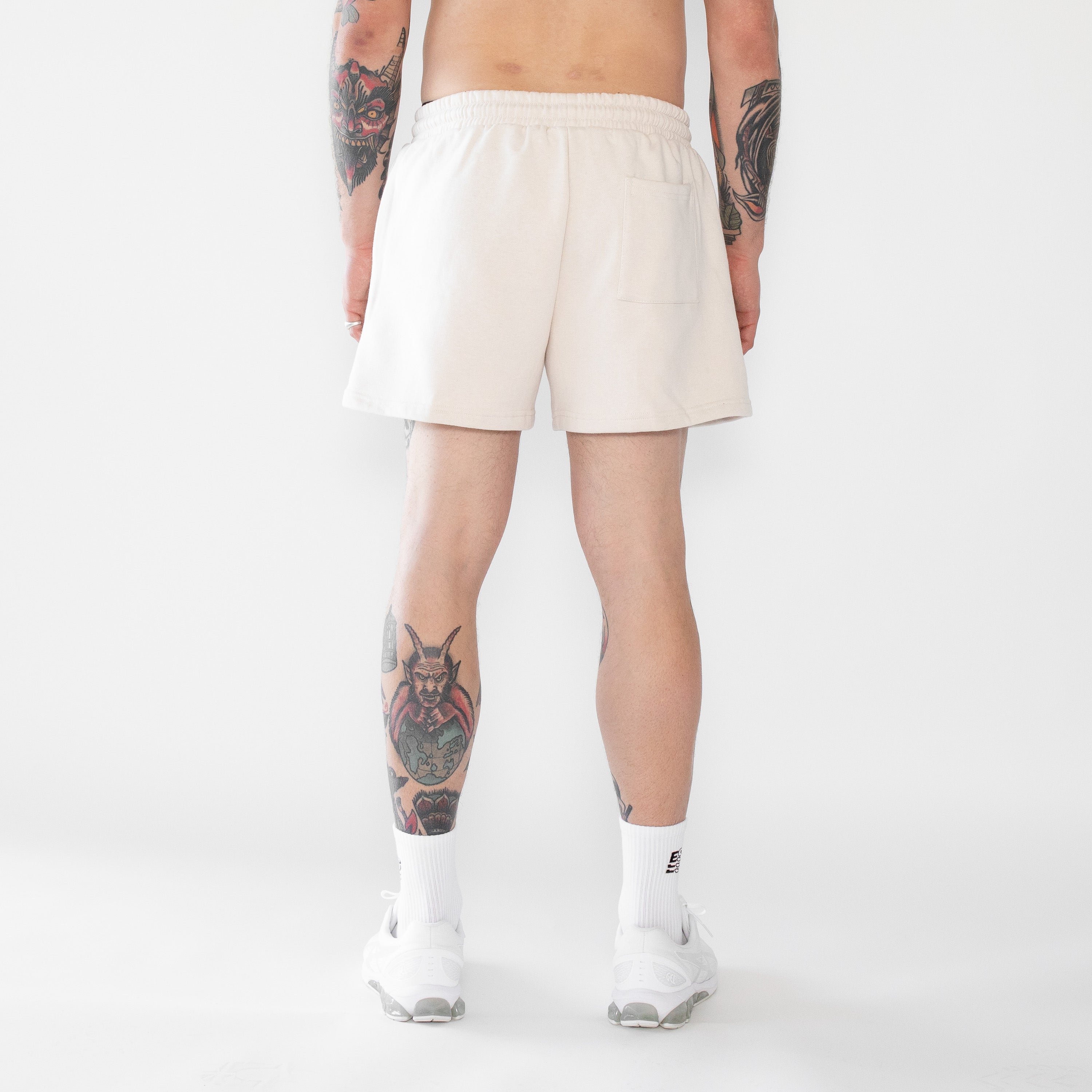 SIGNATURE FLEECE SHORT - BONE